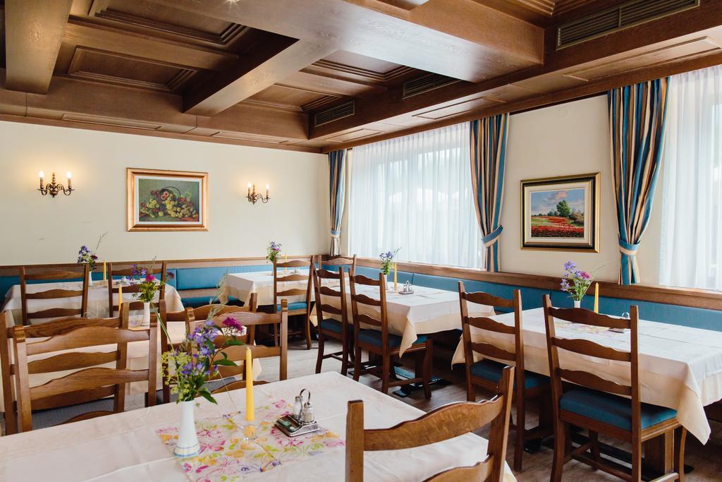 פיה Hotel Waldsee מראה חיצוני תמונה